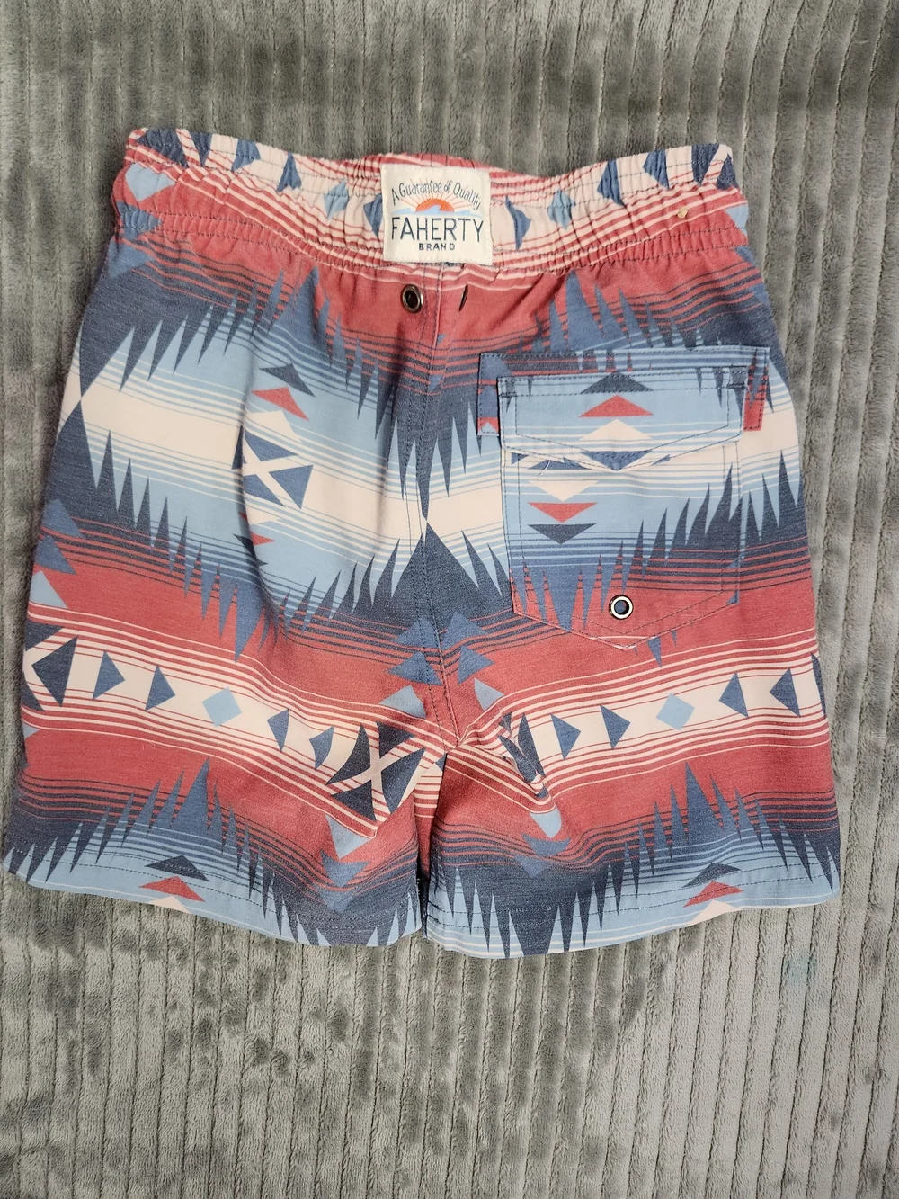 Faherty Board Beacon Shorts youth 6 Blue Southwestern Aztec Print Swim Trunks